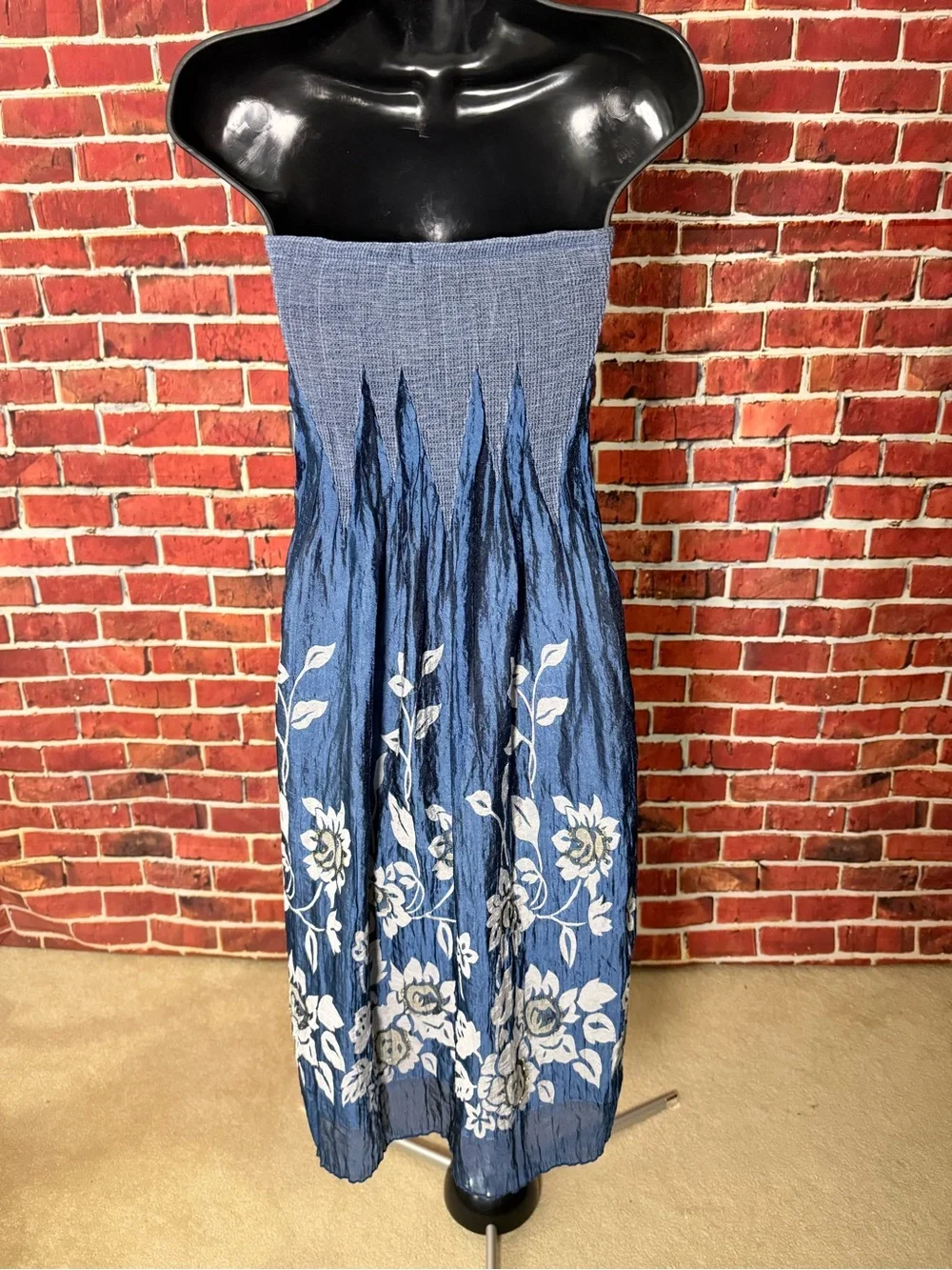 Lapis Navy Blue Strapless Floral Midi Dress - one size